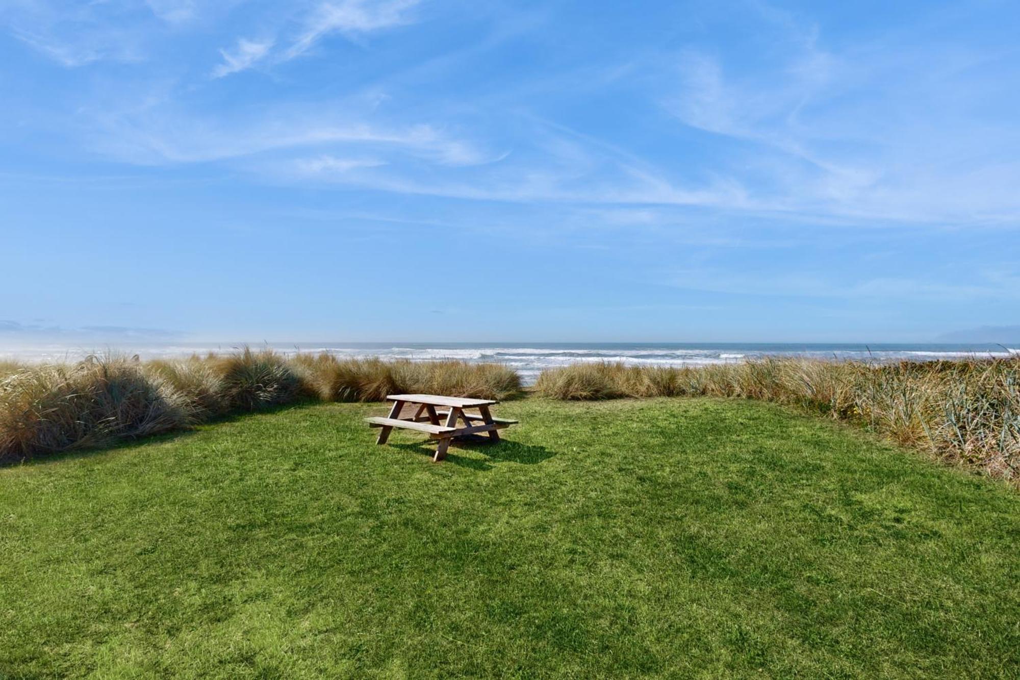 Breakers Cottage Rockaway Beach Exterior photo